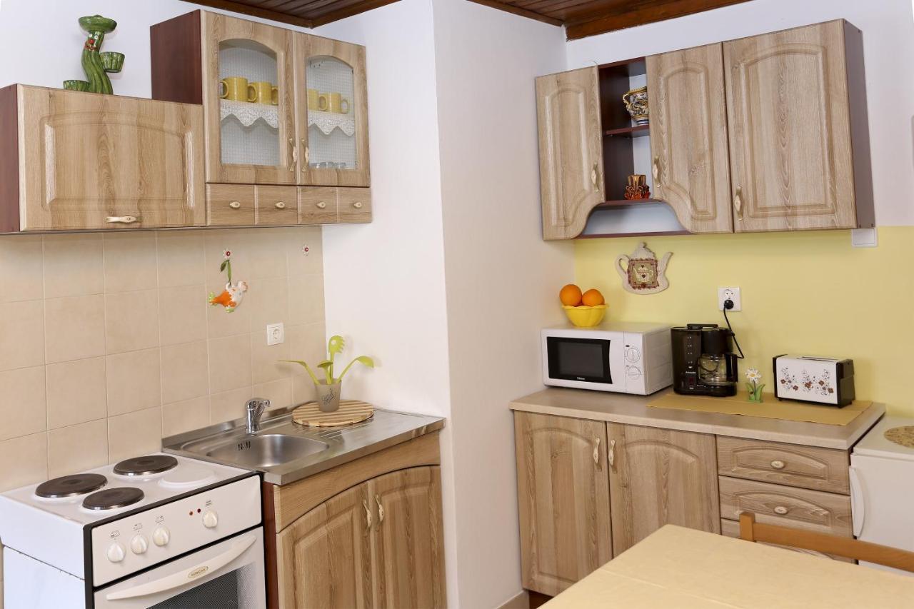 Apartment&Rooms Savonari Orasac Buitenkant foto