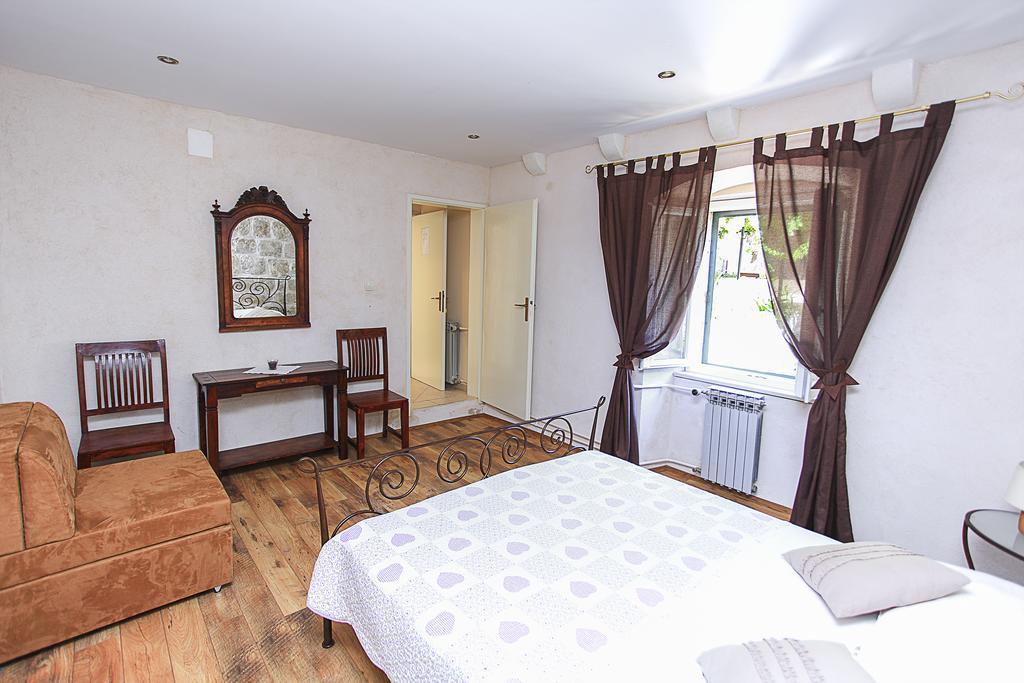 Apartment&Rooms Savonari Orasac Buitenkant foto