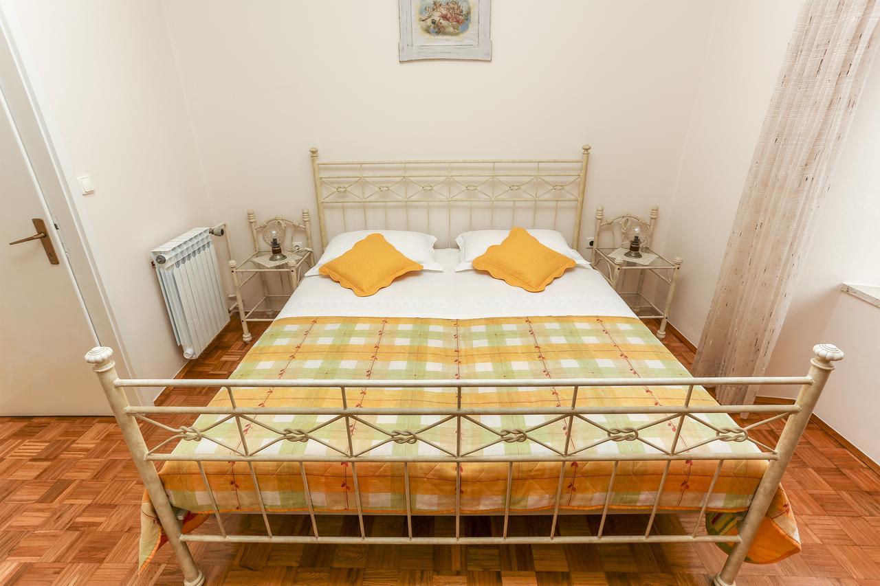 Apartment&Rooms Savonari Orasac Buitenkant foto