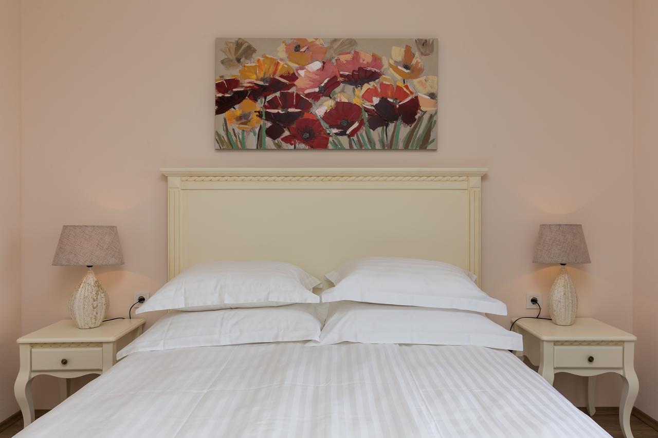 Apartment&Rooms Savonari Orasac Buitenkant foto